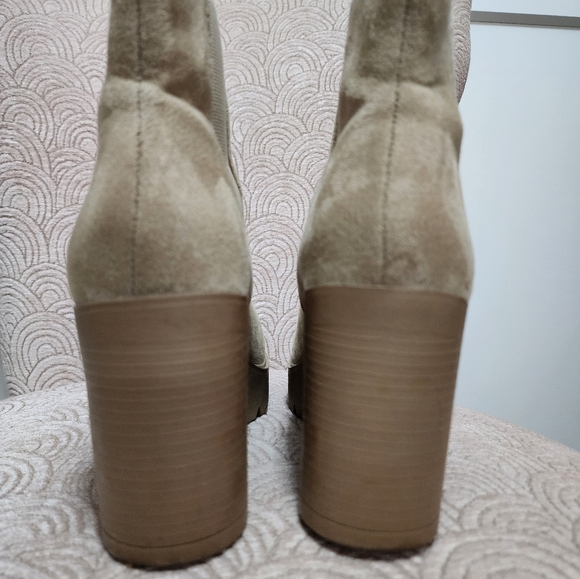 Soda Beige Heeled Ankle Booties - Picture 4 of 11